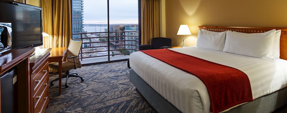 Bay View Rooms in Best Western Plus Bayside Inn San Diego Bay View Rooms in Best Western Plus Bayside Inn San Diego