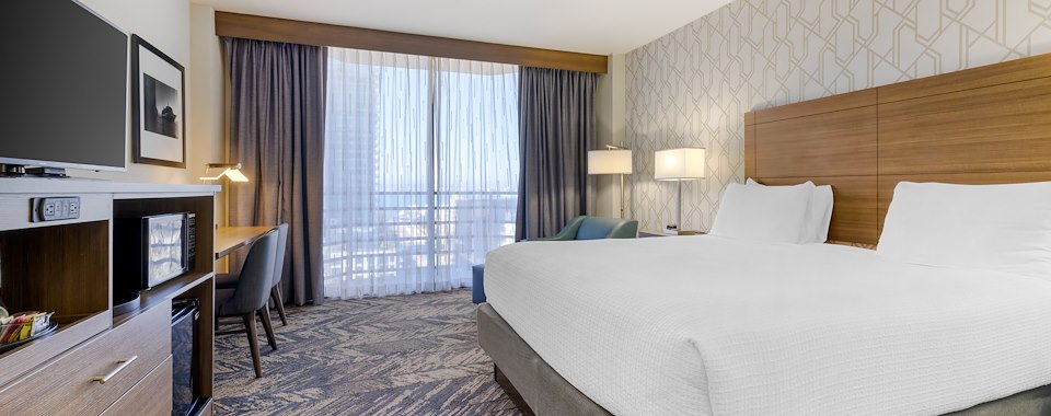 Bay View Rooms in Best Western Plus Bayside Inn San Diego